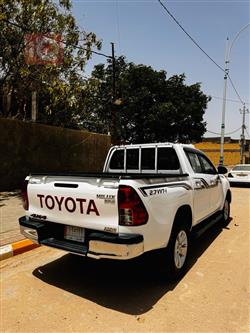 تويوتا هايلوكس